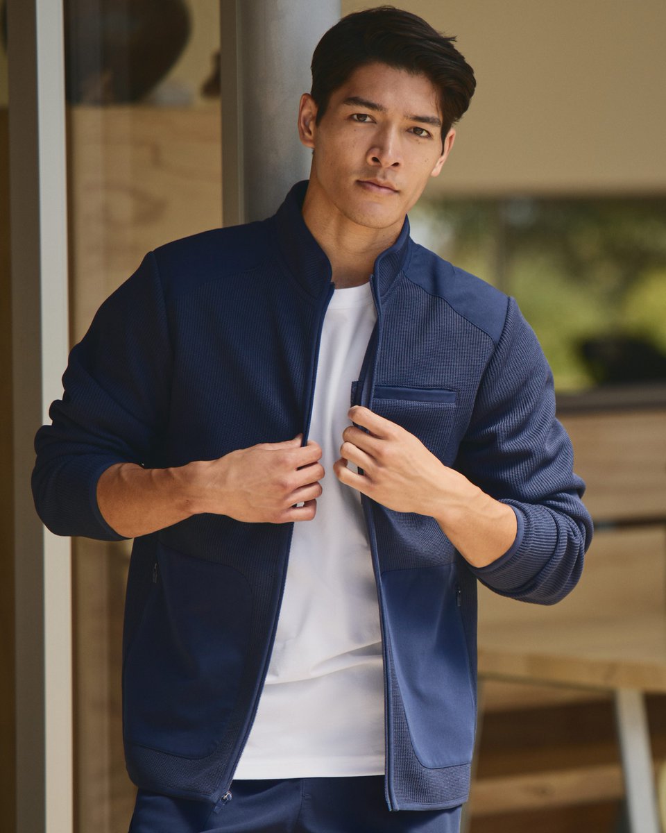 Workwear meets wear-everywhere. Scrubs that move like activewear. Activewear that works hard, too.

Get the best of both—only from Fabletics.