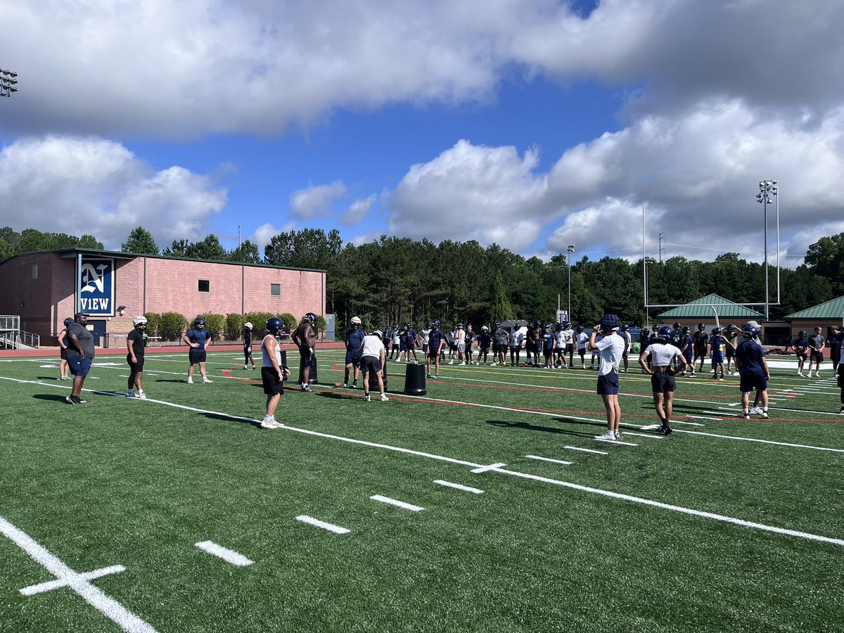 LGlenn_FCS_AD's tweet photo. Had a great visit with new head coach Mario Drayton and the @NorthviewHSFB!! 🏈They were putting in some great work today. The future is definitely bright for the Titans! #FCSAthletics #OneFulton🏆 #TheFutureIsFulton @FultonCoSchools @athletics_FCS @NorthviewAthl @FultonZone6 https://t.co/UkWKIzLAuA