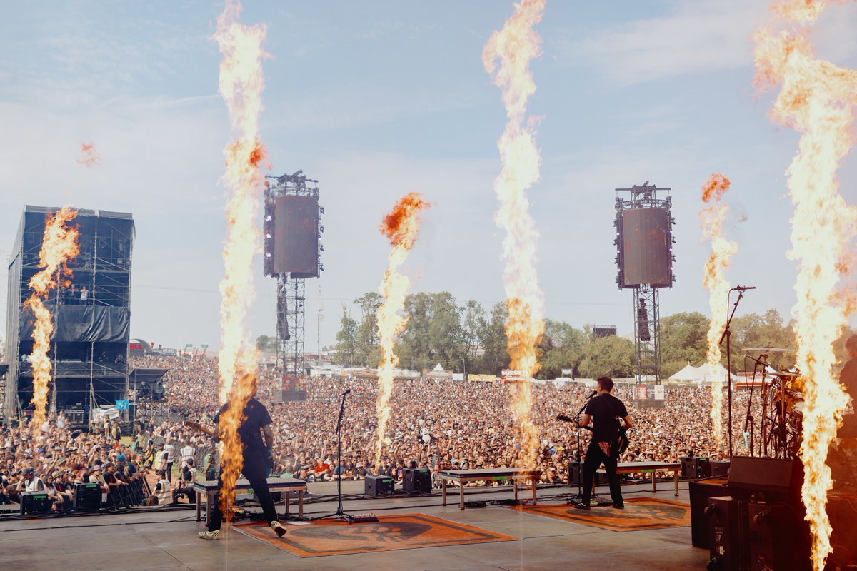 Take us back to Donington 🔥

Tickets for 2026 are on sale now, with payment plans available at checkout 👉 ow.ly/q1JB50WaNJF