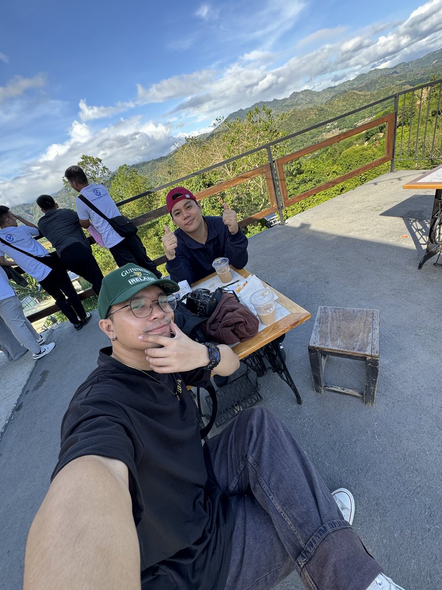 MCHLDSJDML's tweet image. Happy Birthday @mcyflrs 🥳❤️