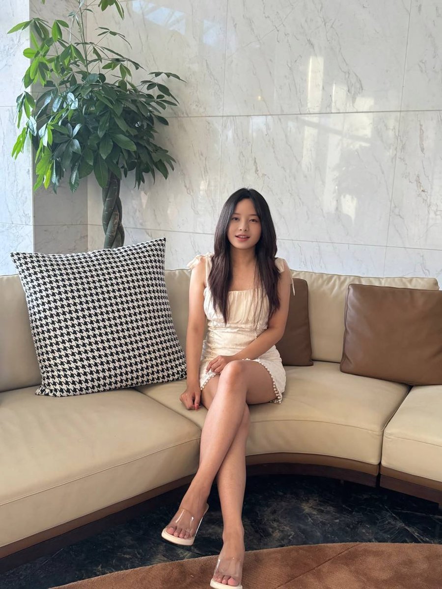 Golden hour glow &amp; soft soul vibes ☀️