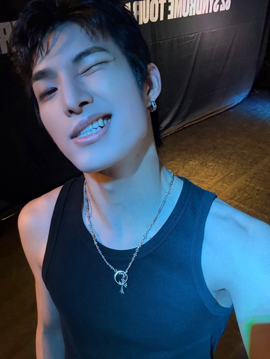 82Message's tweet photo. [#찬이러그]
dump 🗿

#82MAJOR #82메이저 #에이티투메이저
#윤예찬 #YOONYECHAN https://t.co/TNcWLghpMz