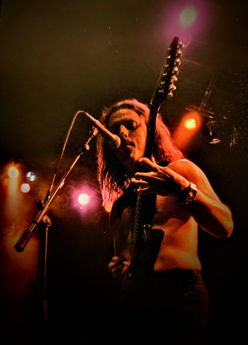Desempolvando viejas fotos de mi archivo personal... El gran Chuck Schuldiner... En 1998. (Chile).

#Death
#ChuckSchuldiner