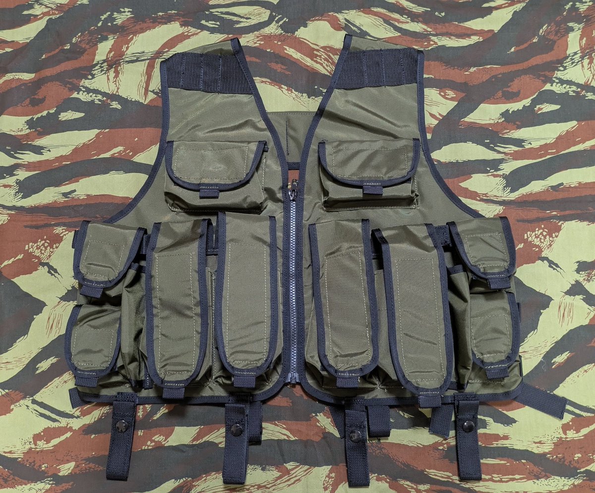 M22 TARZAN タイプ AKタクティカルベスト M22 TARZAN Type AK Tactical