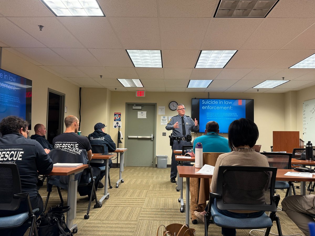 MWAAFireRescue's tweet image. 2025 #firefighters Safety Stand Down topic-Responder Behavioral Health.
safetystanddown.org/resource/safet…
Encouraging departments to take a proactive approach to #MentalWellness.
In station yoga & suicide prevention class. Just a few steps to better our health & wellness program.