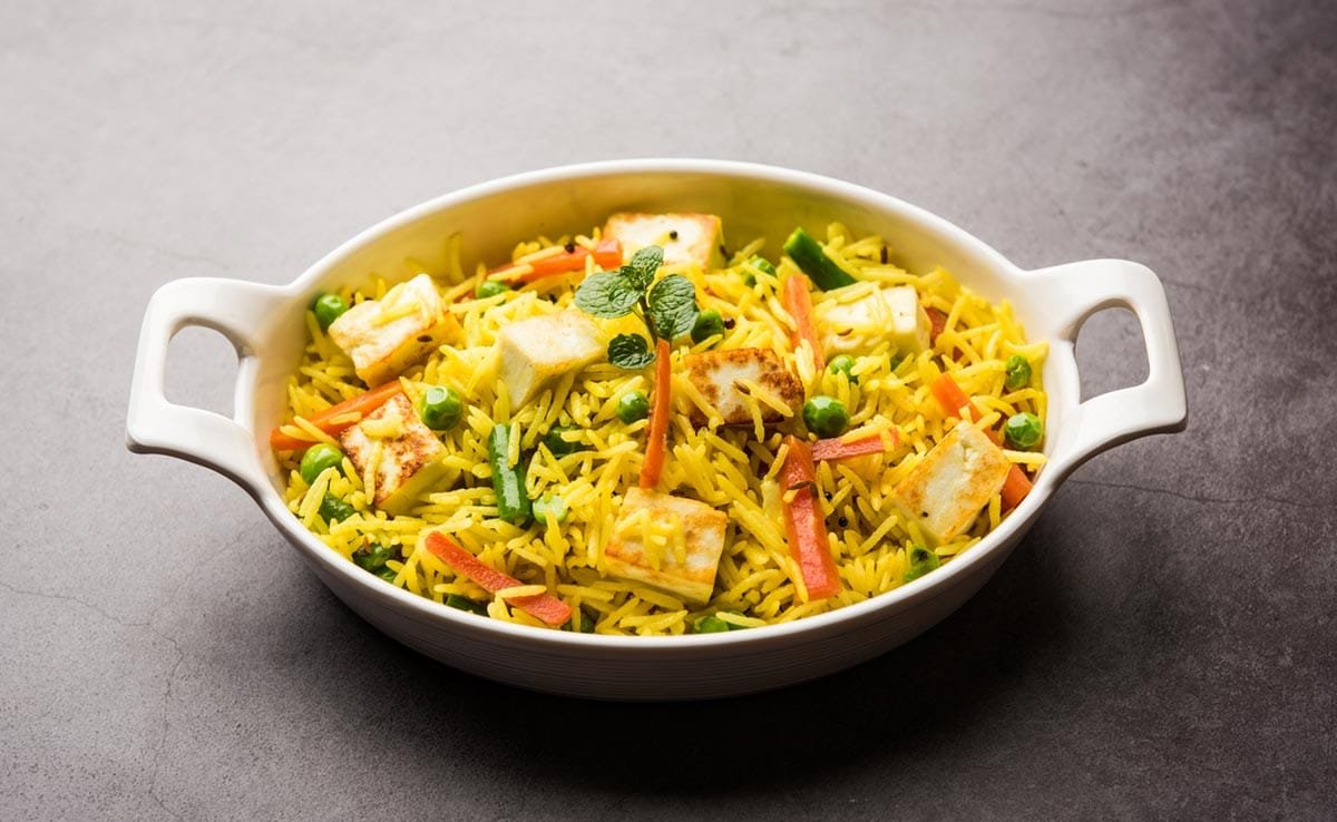 NDTVFood's tweet photo. High-Protein Paneer Pulao For Quick Comfort Meals
https://t.co/R9mVLhbiAb
#highprotein #paneerpulao #pulaorecipe https://t.co/jvbalbBbs0