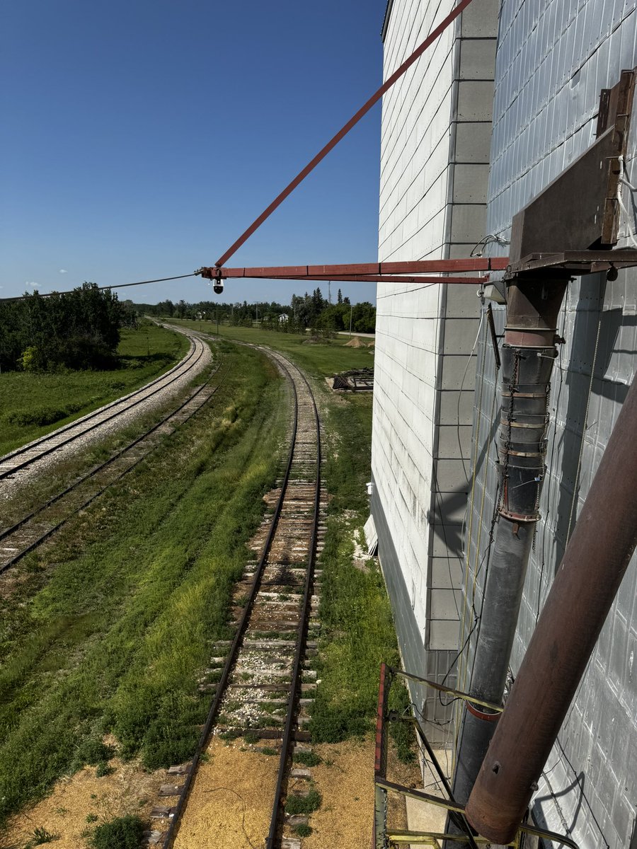 SilverStarAg's tweet image. Installing some cameras on this elevator today to make loading grain cars safer.