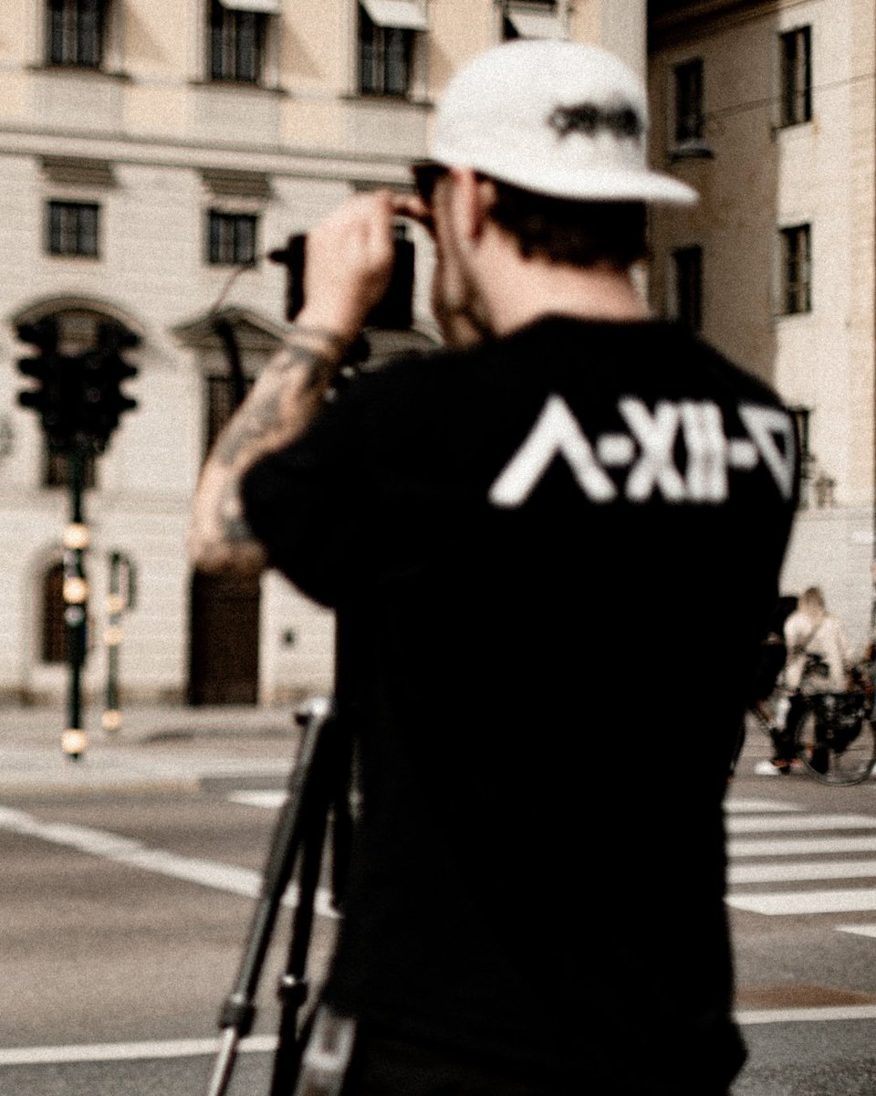 the video for nothingchanges was shot in 10 different countries.

🇩🇪 germany 
🇪🇪 estonia
🇸🇪 sweden
🇫🇮 finland 
🇱🇻 latvia
🇱🇹 lithuania
🇩🇰 denmark
🇨🇿 czech republic
🇵🇱 poland
🇦🇹 austria
