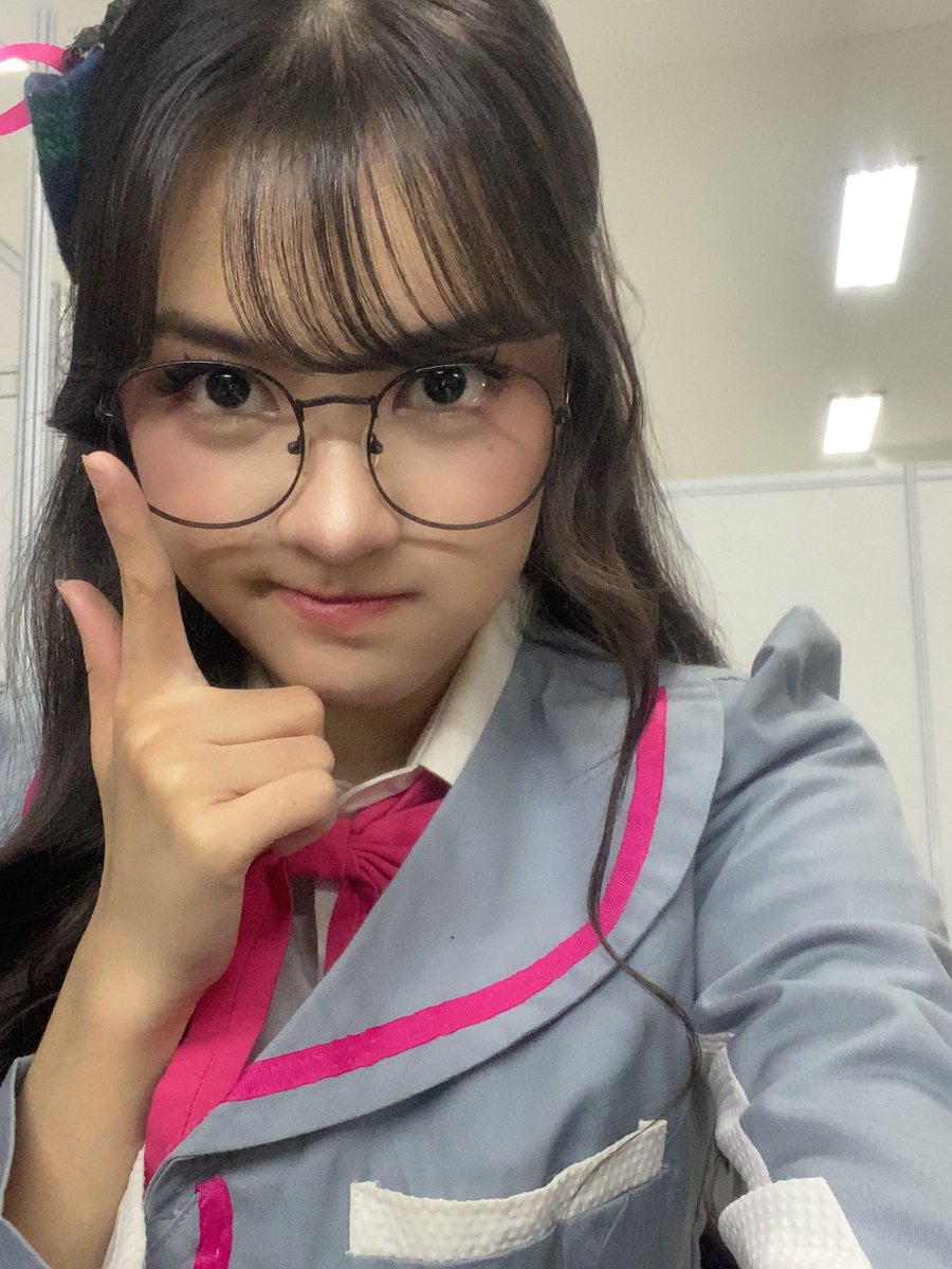 Greesel_JKT48's tweet photo. #GreeSelasa TERIMA KASIHH untuk show SCTV Music Awards hari iniii💖💖 https://t.co/PxoYj2U8lI