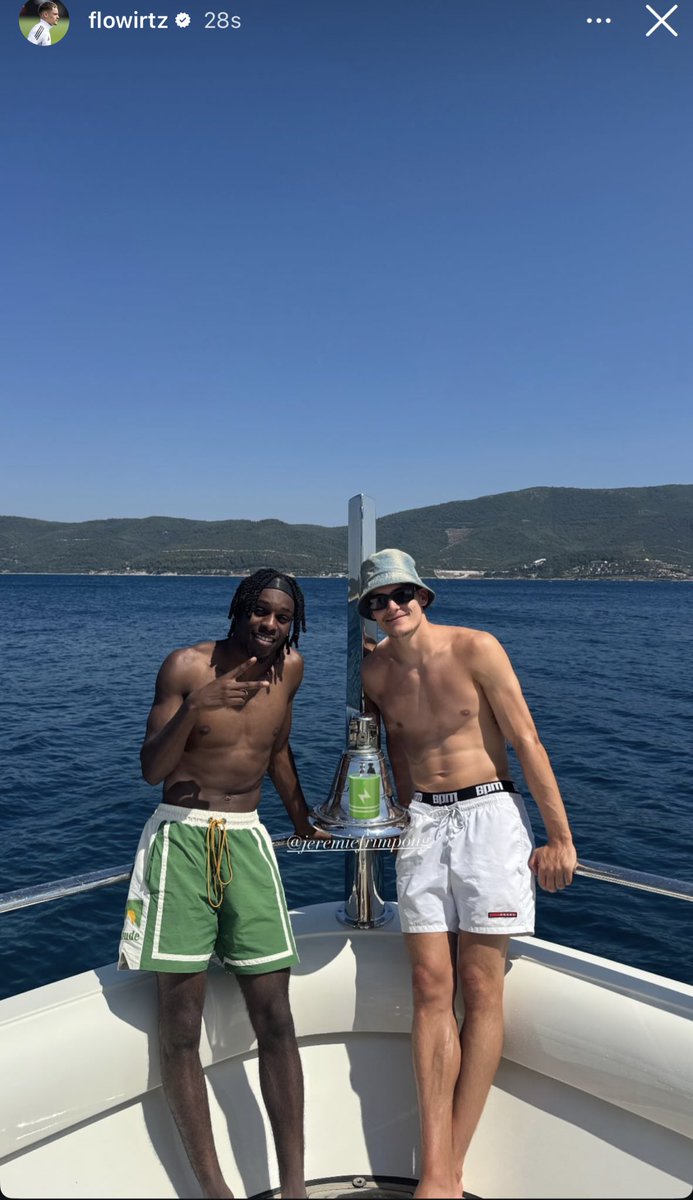 📷 Frimpong ve Wirtz tatilde. 🏖️

-Wirtz, Cuma günü sağlık kontrolünden geçecek.