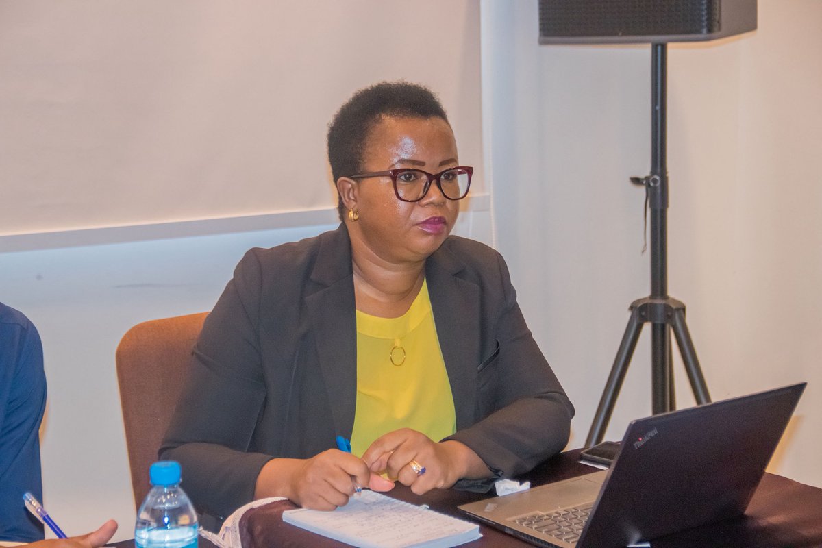 As part of the ongoing research on tackling #AMR &amp;enhancing #antibiotic dispesing through citizen participatory approaches, we convened stakeholders last week to reflect on progress and co-develop next steps.
The dialogue highlighted the power of community-led solutions when