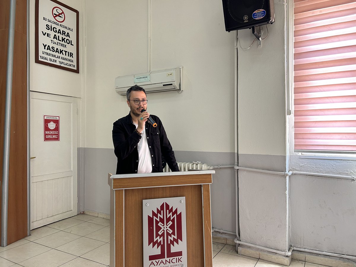 ayancikilcemem's tweet photo. Kaymakamımız Ahmed ÇELİK ve İlçe Millî Eğitim Müdürü Alper ŞAHİN’in katılımlarıyla, Ankara Yıldırım Beyazıt Üniversitesi’nden Prof. Dr. Muhammet Enes KALA tarafından lise öğrencilerimize yönelik “Okuma, Düşünme, Anlamak ve Yazmak” konulu seminer gerçekleştirildi. @sinopilmem https://t.co/UJoFLR4SpO