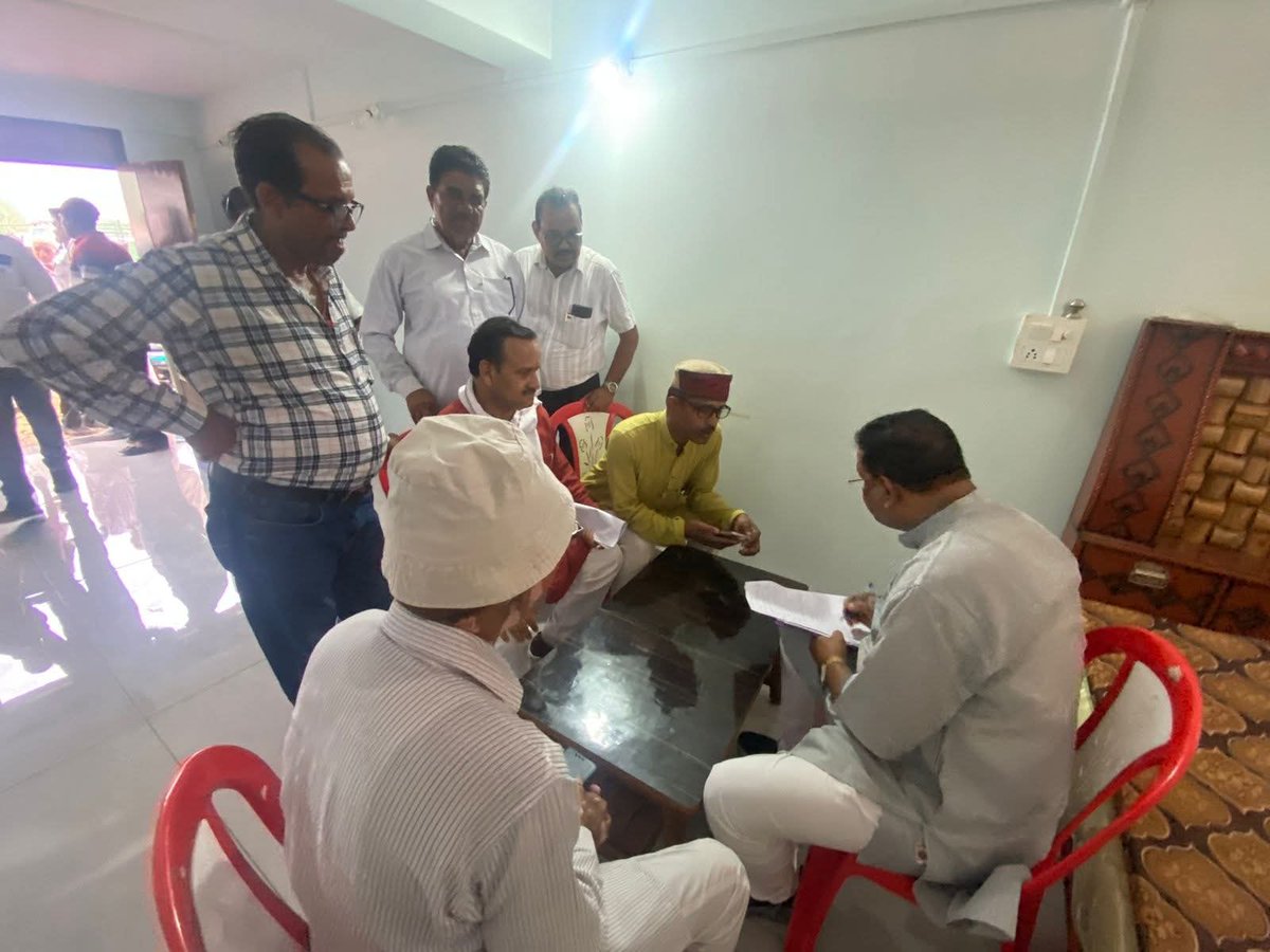 ripunbora's tweet photo. On the sixth day of my visit as @INCMP observer to Sidhi district of MP, held series of important meetings with office bearers, Congress workers, Mandal presidents of Rampur Block under Churhat LAC regarding strengthening the organisation.

#संगठन_सृजन_अभियान https://t.co/mb23td0yfv
