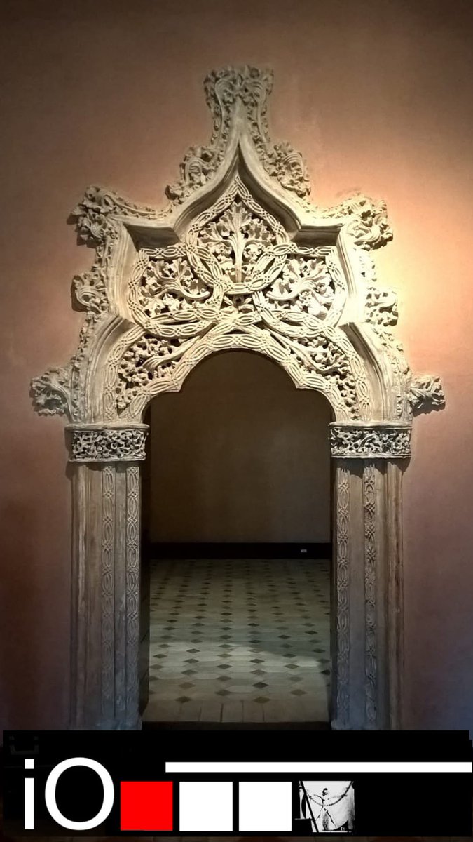 El Continental Parte III
Capitulo 2: Alimentar
Alimentar el espíritu del que sirve. 
Alimentar de la mano al que sirve. 
Alimentar en el suelo al que sirve. 
Desde esa aceptación se alimenta al servido. 
fetlife.com/events/1794219