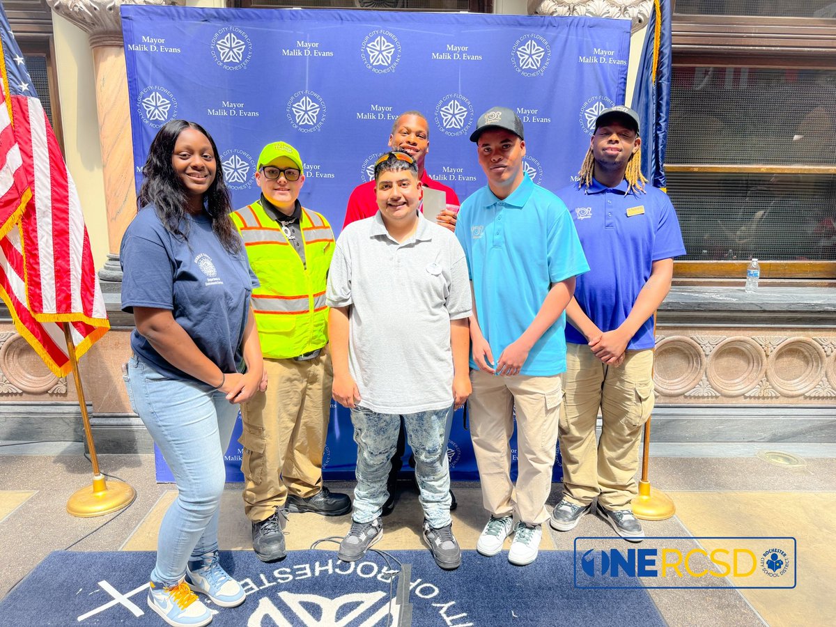 jacobscott101's tweet image. Honored to attend the Project SEARCH graduation — an event I never miss. This powerful collaboration between the City of Rochester and RCSD continues to change lives. Every graduate has secured employment right here in our community.
Their success is a true reflection of what…