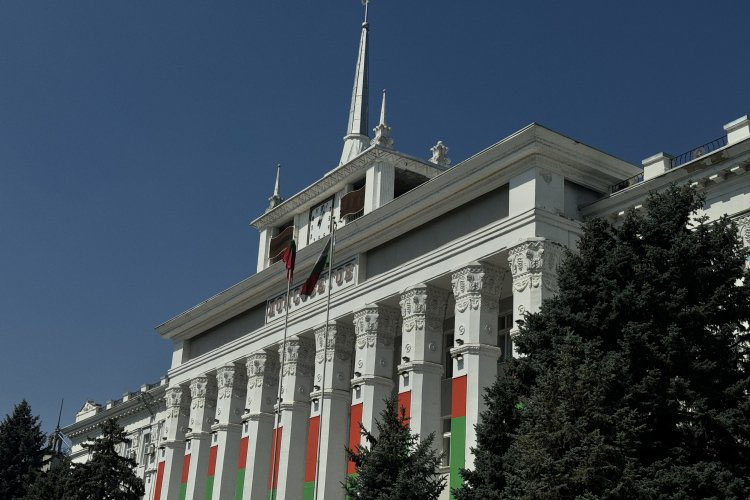 iamdenya_de's tweet photo. ⚡️⚡️⚡️BREAKING: 🇷🇺 A pro-Russian enclave in eastern #Moldova is facing economic collapse. With Russian gas supplies cut off, the region is plunging into an unprecedented crisis — there isn’t even enough money to pay security forces. https://t.co/s9JoHIZcWJ