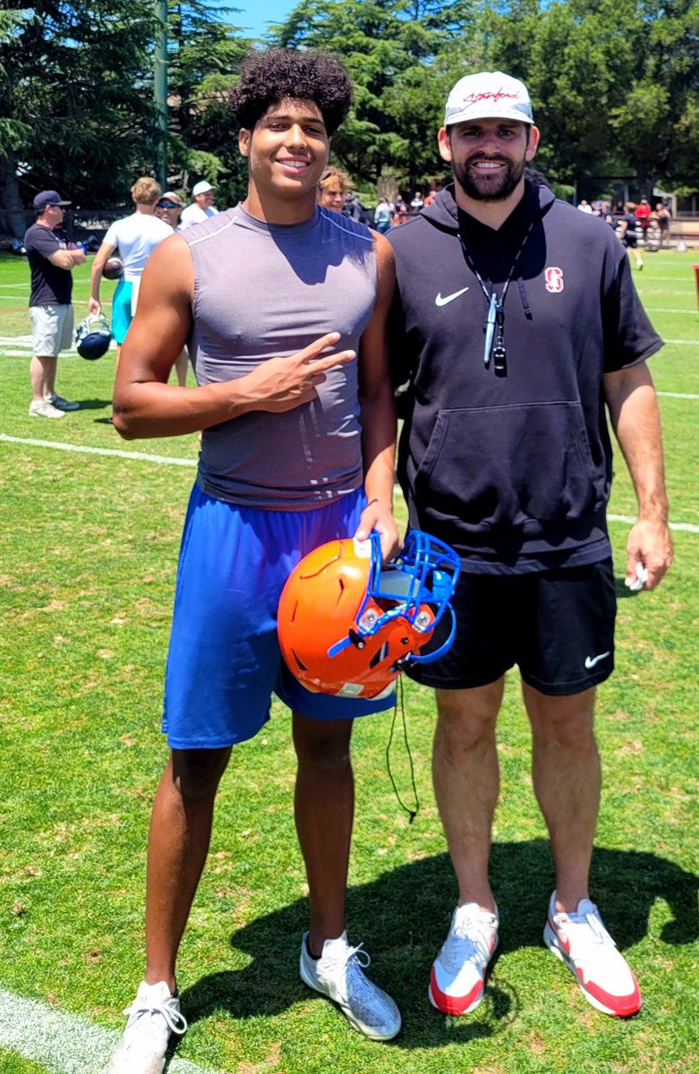 AjRangelJr_1's tweet image. 🔥🔥💪🏾
DOMINATED at TE yesterday at @StanfordFball

TY @CoachByham @CoachPehrson &amp;amp; Mr. Andrew Luck for your time

Also TY to @CoachPapin &amp;amp; @STBUILTFootball for all your help 🙏🏾
Luv u guys

@GregBiggins @mtorressports @JUSTCHILLY @premiumsportsla @BlairAngulo @TheOpening @AABonNBC