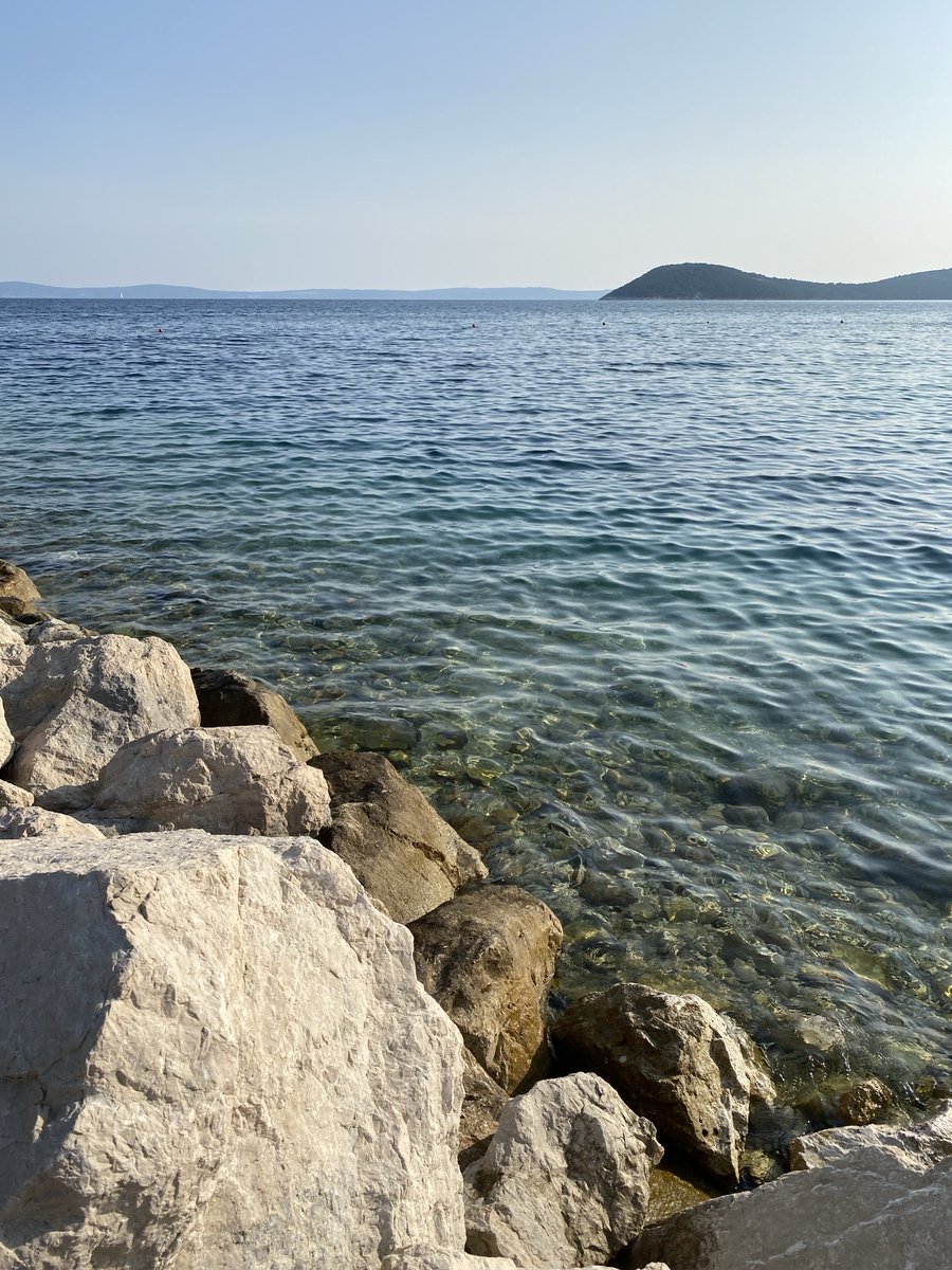Großstadtstrand am Abend
#SplitLiebe
#NiśtaKontraSplita