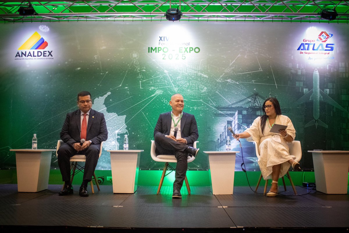 Analdex Colombia (@analdexcolombia) on Twitter photo Seguimos con el panel 'Cadenas de suministro seguras: retos, tendencias y lecciones aprendidas', con Alonso Calceto de <a href="/Seguridad_Atlas/">Grupo Atlas</a> y Carlos Boshell de <a href="/BASCSurOccident/">BASC Sur Occidente</a>, con la moderación de <a href="/Auramdb14/">Aura Díaz Bonilla</a>, directora logística de la Asociación. Los panelistas señalaron que el Seguimos con el panel 'Cadenas de suministro seguras: retos, tendencias y lecciones aprendidas', con Alonso Calceto de <a href="/Seguridad_Atlas/">Grupo Atlas</a> y Carlos Boshell de <a href="/BASCSurOccident/">BASC Sur Occidente</a>, con la moderación de <a href="/Auramdb14/">Aura Díaz Bonilla</a>, directora logística de la Asociación. Los panelistas señalaron que el