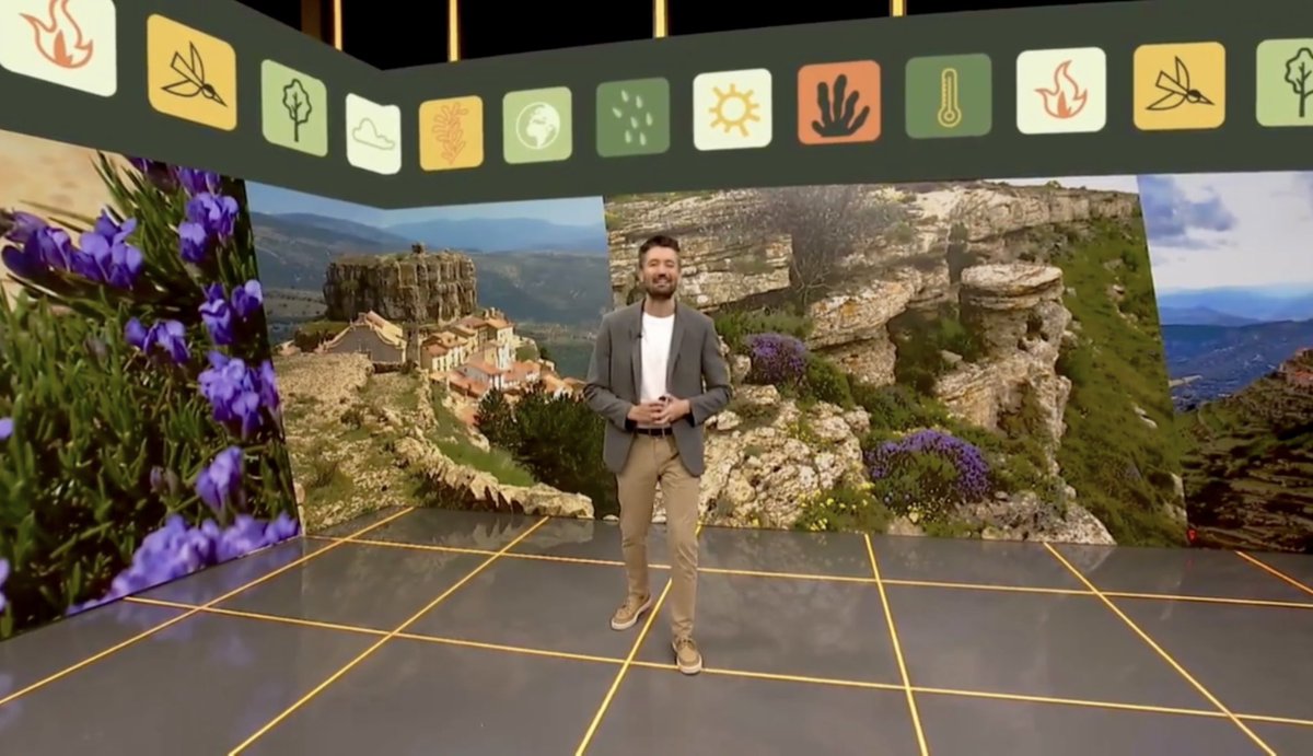 codeposa's tweet image. Recentment un càmera de Comunicacions dels Ports ha pujat al cim de la Mola d’Ares per a enregistrar les imatges d’aquest espectacular reportatge de La Via Verda d’À Punt
🎥🚁
#AresdelMaestrat #ElsPorts #Castelló #ComunitatValenciana
▸ apuntmedia.es/programes/la-v…