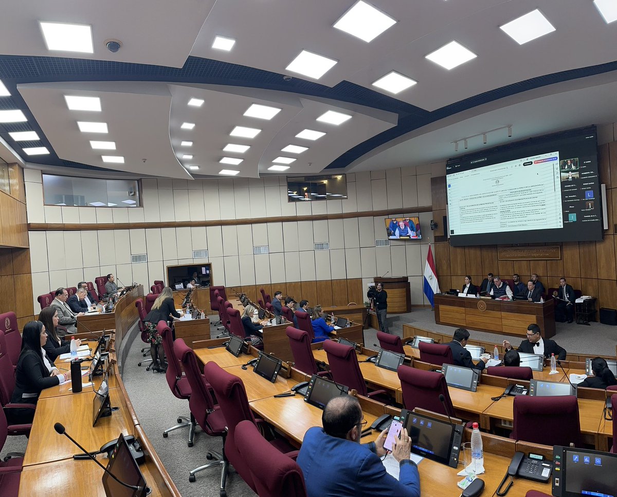 Dirección Sala de Sesiones del Senado (@dss_senado) on Twitter photo Reunión de la Comisión de Asuntos Constitucionales presidida por el Senador <a href="/zacariasirun/">Javier Zacarías Irún</a>. Acompañan la reunión los Senadores miembros <a href="/SenaHermelinda/">Hermelinda Alvarenga de Ortega (Oficial)</a> <a href="/liliansamaniego/">Lilian Samaniego</a> <a href="/edu_nakayama/">Edu Nakayama</a> <a href="/RamonRetamozo4/">Ramon C. Retamozo D.</a> <a href="/FilizzolaRafael/">Rafael Filizzola</a>
Sala de Sesiones del Senado. Reunión de la Comisión de Asuntos Constitucionales presidida por el Senador <a href="/zacariasirun/">Javier Zacarías Irún</a>. Acompañan la reunión los Senadores miembros <a href="/SenaHermelinda/">Hermelinda Alvarenga de Ortega (Oficial)</a> <a href="/liliansamaniego/">Lilian Samaniego</a> <a href="/edu_nakayama/">Edu Nakayama</a> <a href="/RamonRetamozo4/">Ramon C. Retamozo D.</a> <a href="/FilizzolaRafael/">Rafael Filizzola</a>
Sala de Sesiones del Senado.