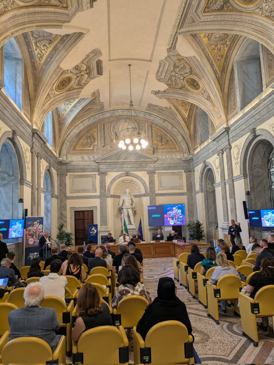 Marco Cerbo MAECI (@ilcerbo74) on Twitter photo Stamattina sono intervenuto alla presentazione della #FestadellaMusica #FDM2025 , cui partecipano anche molti Istituti di cultura. Vi aspettiamo il #21giugno! <a href="/MiC_Italia/">Ministero della Cultura</a> <a href="/mariobiondi/">Mario Biondi</a> <a href="/paolomasini/">Paolo Masini</a> Stamattina sono intervenuto alla presentazione della #FestadellaMusica #FDM2025 , cui partecipano anche molti Istituti di cultura. Vi aspettiamo il #21giugno! <a href="/MiC_Italia/">Ministero della Cultura</a> <a href="/mariobiondi/">Mario Biondi</a> <a href="/paolomasini/">Paolo Masini</a>