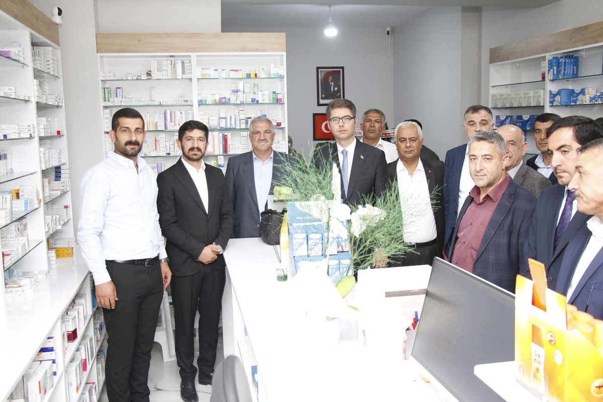 Vanyolu Mahallesi Lütfü Güvenir Caddesi Aras Kargo Yanında faaliyete başlayan Ecz. Davut KETMEN' e ait KETMEN ECZANESİ Ünvanlı işyerinin açılışını gerçekleştirdik. İşyerinin KETMEN ailesi ve ilçemize hayırlı olmasını temenni eder bol kazançlar dileriz
