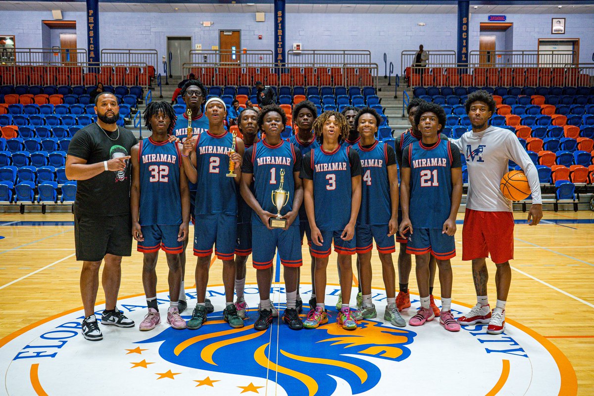 miramarhshoops's tweet image. Miramar Hoops starts the June period off with great momentum. They went 4-0 to win the @fmu_mbb 2025 Team Camp.