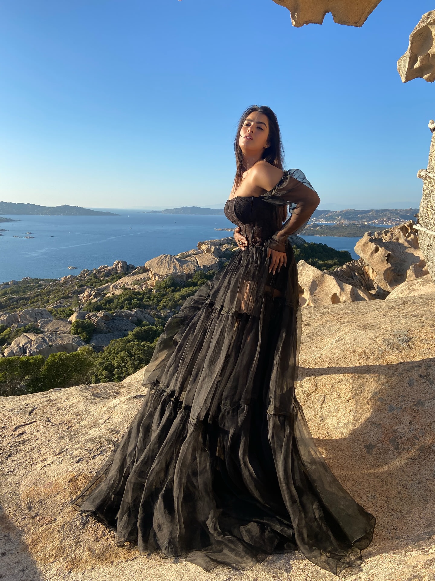 GtqMqIGaQAYKeyy?format=jpg&name=large