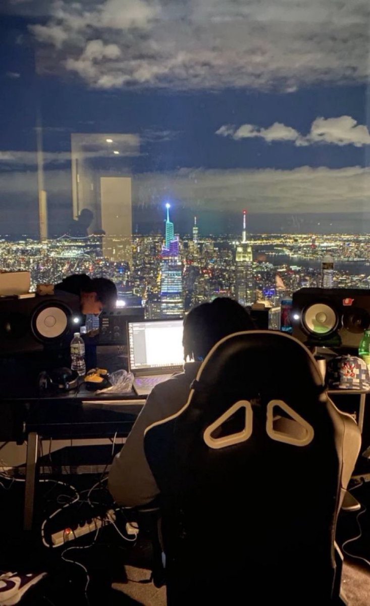 Yapay zeka neredeyse %100 doğrulukla kodlama yapıyor.

Uyum sağlayın ve yerinizi alın.

İşte çoğu yazılımcıdan daha hızlı kod yazan muhteşem bir yapay zeka aracı (mutlaka kaydedin):👇🏻