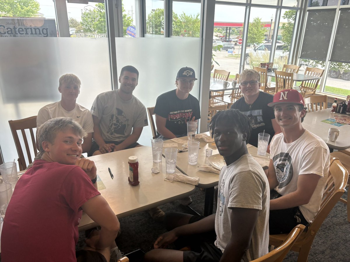 Brayden Butler (@brayden68601923) on Twitter photo First Hangout of the year for Goofy Goobers π₯
<a href="/ENHS_Football/">Elkhorn North Football</a> First Hangout of the year for Goofy Goobers π₯
<a href="/ENHS_Football/">Elkhorn North Football</a>