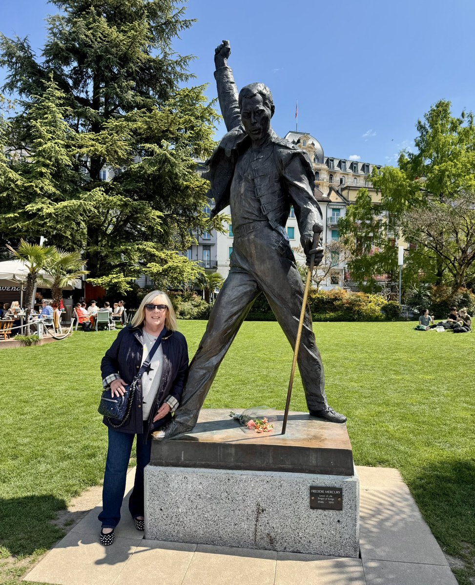 wanderlustdkd's tweet photo. Where am I? 
#switzerland #bohemianrhapsody https://t.co/vAUnvgsICb