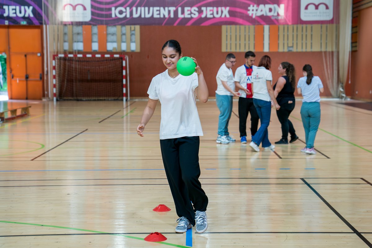 Mulhouse Alsace Agglomération - m2A (@mulhouseagglo) on Twitter photo Lancement du programme "Club Inclusif" en partenariat avec le Comité #paralympique et sportif du Grand-Est, au <a href="/CSRAMulhouse/">CSRA Mulhouse</a>.
L'initiative, soutenue par #m2A, vise à former les clubs sportifs pour l’accueil de personnes en situation de #handicap. Lancement du programme "Club Inclusif" en partenariat avec le Comité #paralympique et sportif du Grand-Est, au <a href="/CSRAMulhouse/">CSRA Mulhouse</a>.
L'initiative, soutenue par #m2A, vise à former les clubs sportifs pour l’accueil de personnes en situation de #handicap.