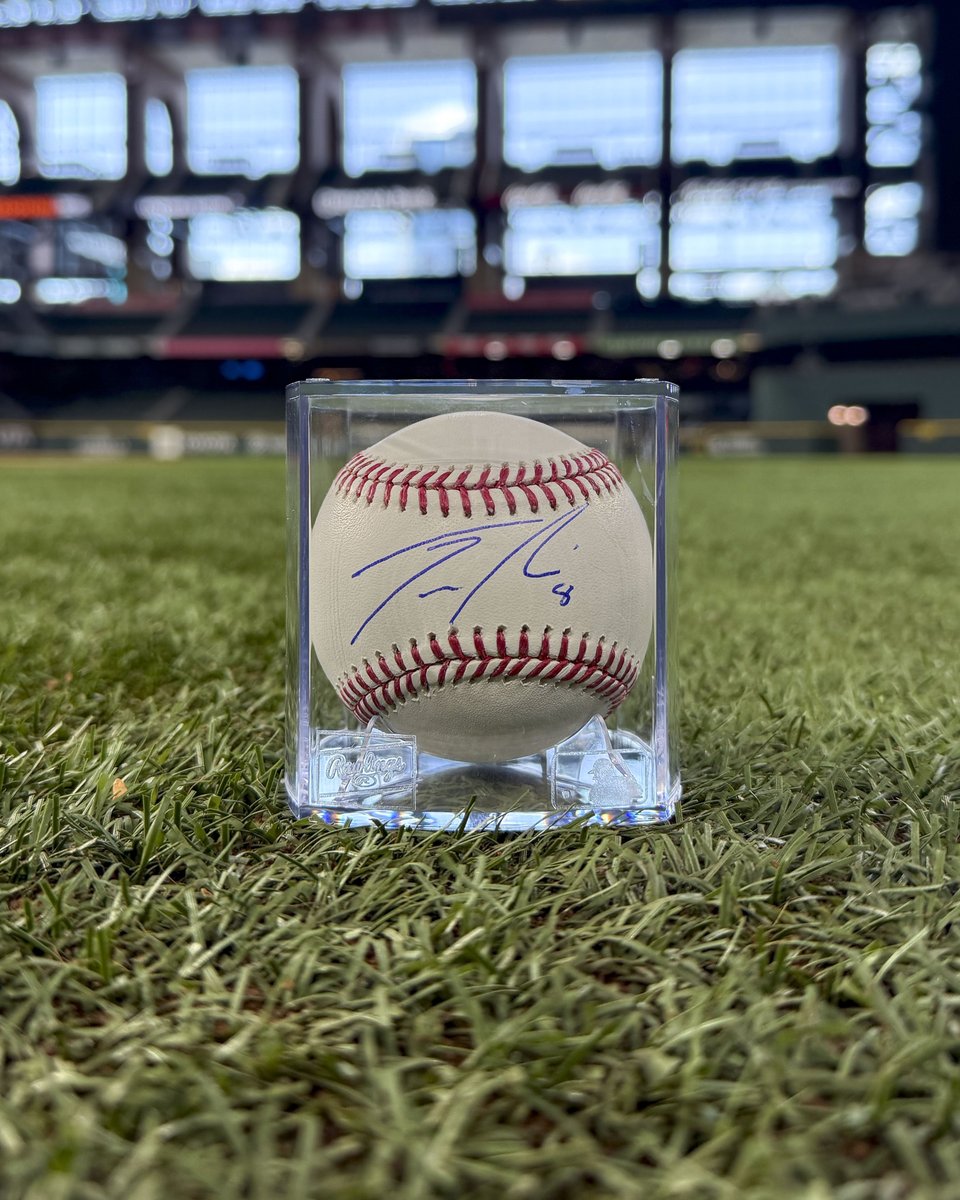 AL Player of the Week Josh Smith signed baseball giveaway!     

How to enter:  
1. Repost this post   
2. Reply with your All-Star ballot voting all Rangers.   

⭐️ Rangers.com/vote