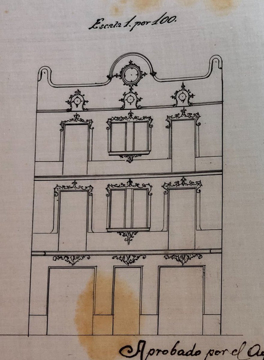 El barri de la Torrassa de LH compta amb un escàs patrimoni arquitectònic modernista. 
Per això, quan es rehabiliten edificis com la desprotegida casa Maria Clua Fargas, bastida entre 1910 i 1911, es dignifica part de l’origen històric del barri.  (c/ Montseny 87)
