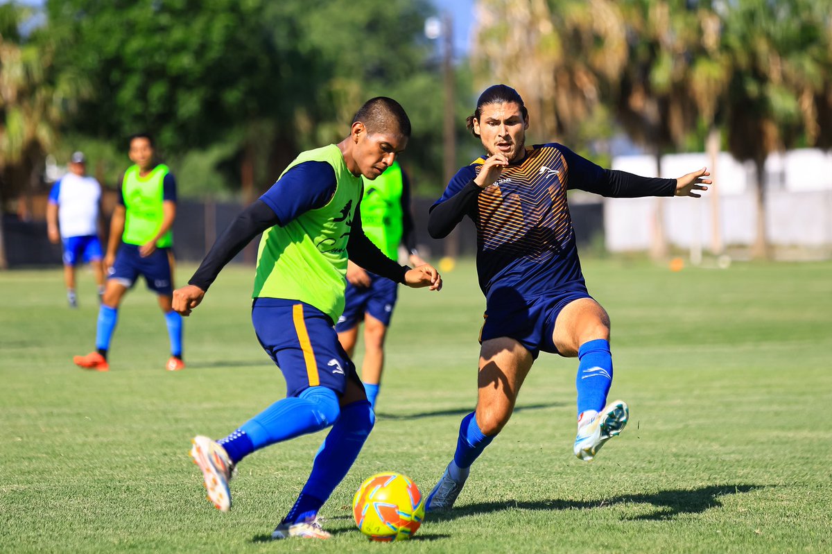 𝐐𝐔𝐄 𝐋𝐈𝐍𝐃𝐎 𝐄𝐍𝐓𝐑𝐄𝐍𝐎 𝐄𝐋 𝐃𝐄 𝐇𝐎𝐘😮‍💨🔥

#CorreXTusVenas🧡💙🤍