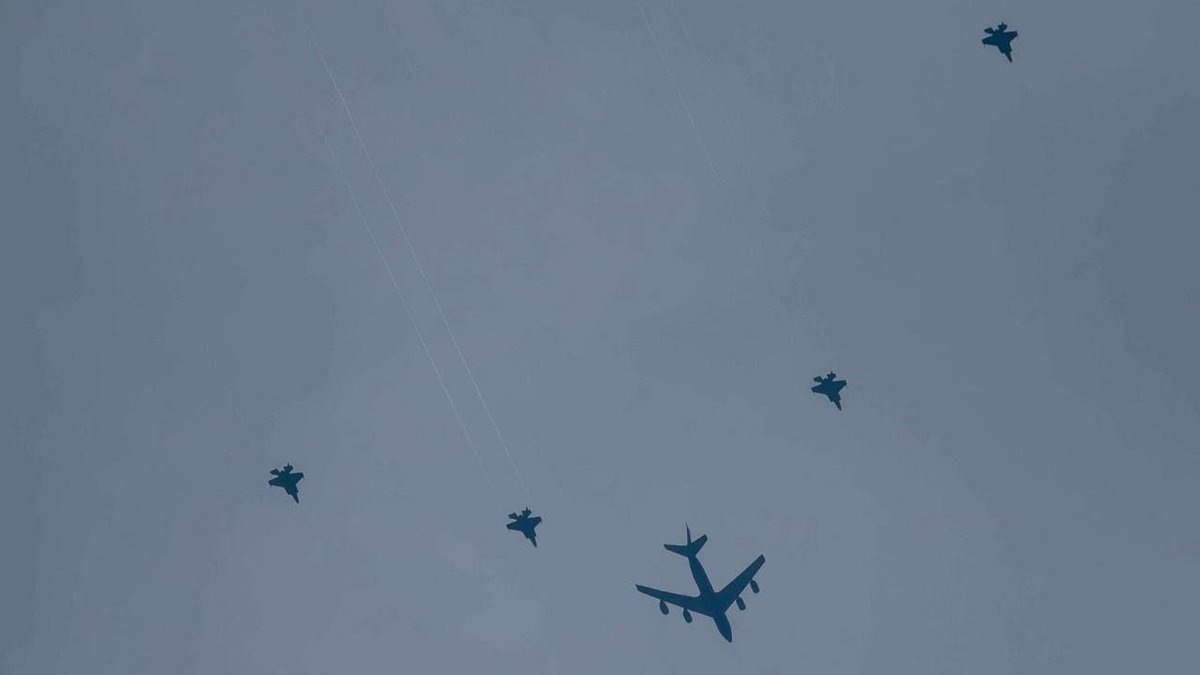 U.S. deploys more jets to the Middle East as war with Iran escalates!

#Unitedstate
#Breaking
#TELAVİV #Israel #Iran #iranisraelwar #MiddleEastConflict #IsraeliranWar #IsraelIranConflict #IranIsrael #TehranExplosions