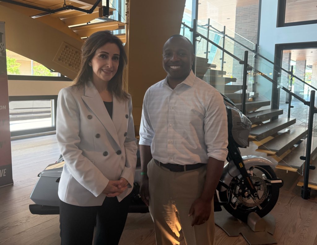 AmbKawar's tweet image. It was a pleasure meeting with @MayorMKE & @MayorOfMadison during my visit to the state of Wisconsin. We discussed Jordanian-American contributions in their cities & explored ways to strengthen ties. Appreciate their time & insights. 🇯🇴🇺🇸 #Diplomacy #CommunityEngagement