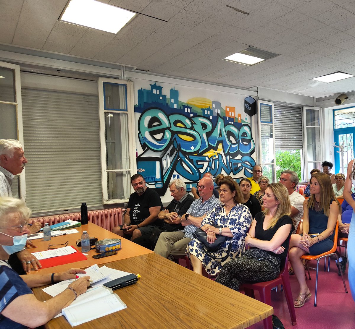 Je participais hier soir à l’assemblée générale du CIQ de la Rose. 
Des bénévoles engagés pour défendre nos villages et nos quartiers. 
Merci à eux !