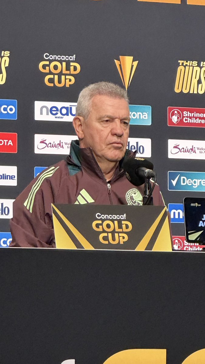 Rodolfo Landeros (@rodolfolanderos) on Twitter photo “El que no esté preparado para la crítica y la exigencia, no sirve en Selección.”
-Javier Aguirre
<a href="/FOXDeportes/">FOX Deportes</a> “El que no esté preparado para la crítica y la exigencia, no sirve en Selección.”
-Javier Aguirre
<a href="/FOXDeportes/">FOX Deportes</a>