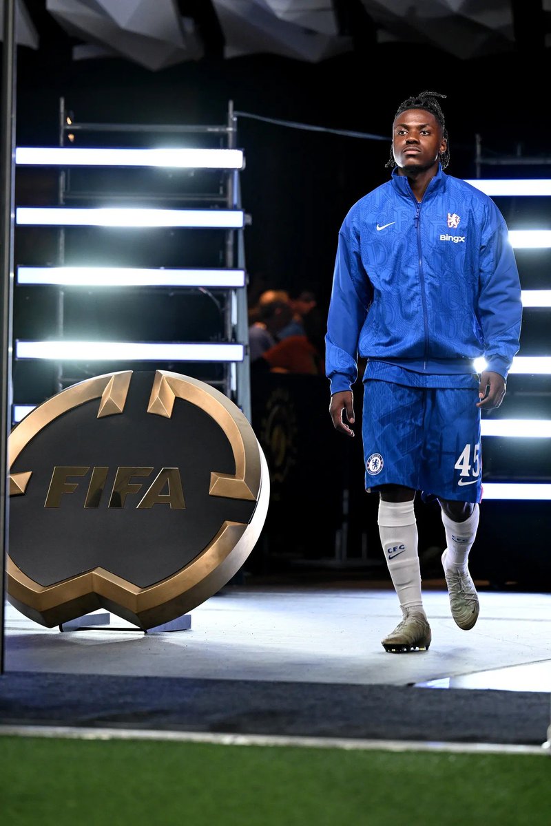 Romeo Lavia wants to trial individual player walk outs in the Premier League:

🗣 "I think it's something special and new for us. It's a first for us. I enjoyed it. Why not bring it to the Premier League?

I mean, it's a bit of a showbiz thing, isn't it? I quite like it. The only