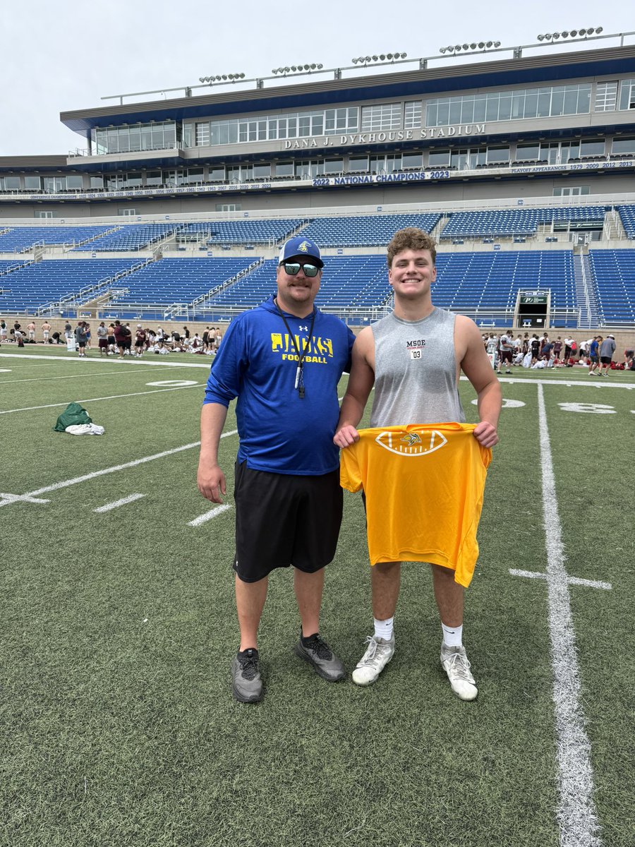 Brody Wilcox (@brodywilcox10) on Twitter photo Thank you <a href="/CoachBangSDSU/">Coach Mike Bangtson</a> for nominating me o-line mvp for the day at the SDSU camp
<a href="/ocqbclub/">Oak Creek Quarterback Club</a> <a href="/OLMafia/">OL MAFIA</a> <a href="/PaarJoel/">Joel Paar</a> <a href="/brian_calhoun2/">Brian Calhoun</a>
#gojacks Thank you <a href="/CoachBangSDSU/">Coach Mike Bangtson</a> for nominating me o-line mvp for the day at the SDSU camp
<a href="/ocqbclub/">Oak Creek Quarterback Club</a> <a href="/OLMafia/">OL MAFIA</a> <a href="/PaarJoel/">Joel Paar</a> <a href="/brian_calhoun2/">Brian Calhoun</a>
#gojacks