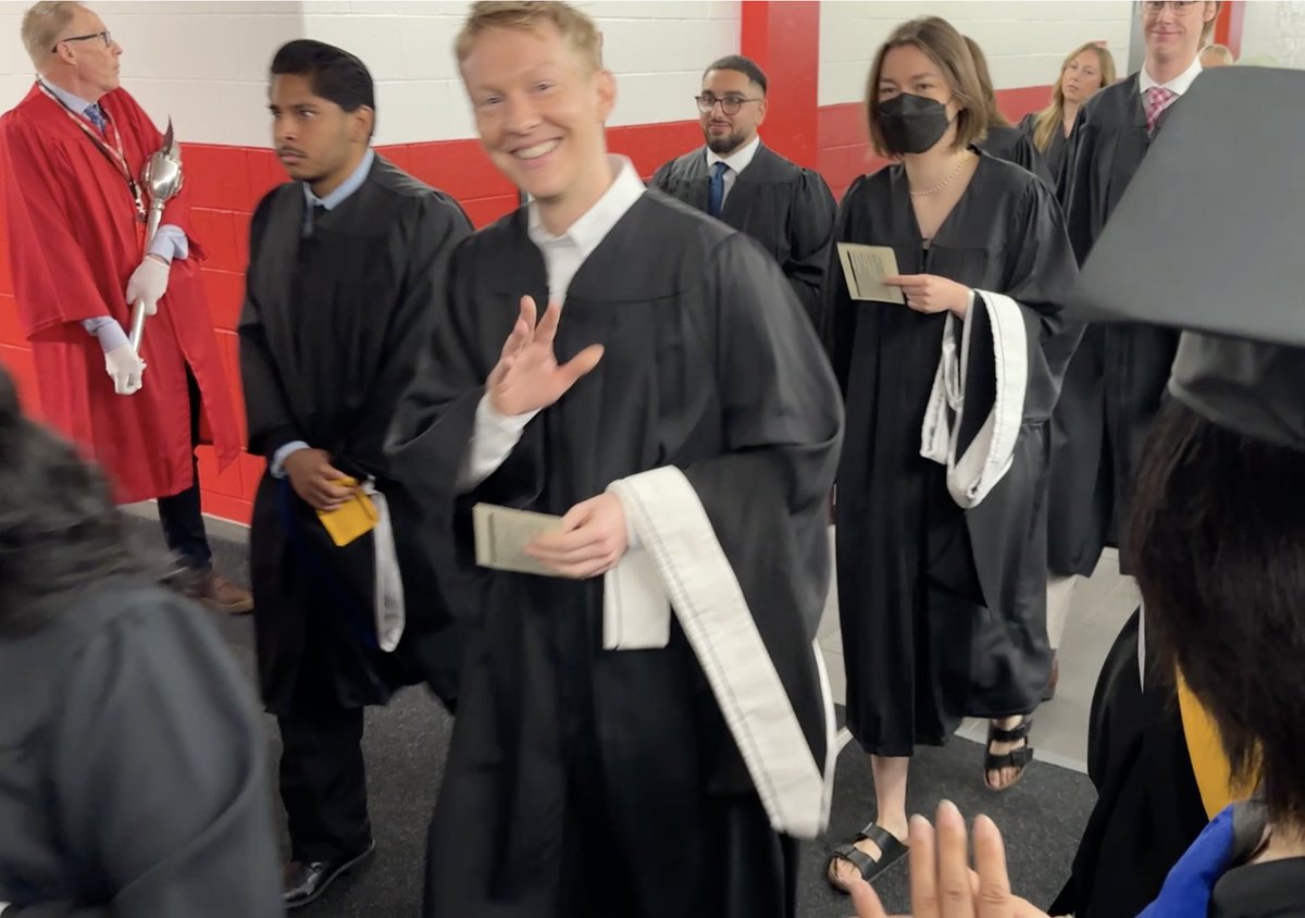 ProfAllan's tweet image. Wonderful Convocation ceremony @JSchool_CU today for Bachelor of Journalism and Master of Journalism graduates from Carleton. We held a reception back in the atrium of Richcraft Hall, our home. The most popular feature seemed to be the photo booth with antique journalism props.