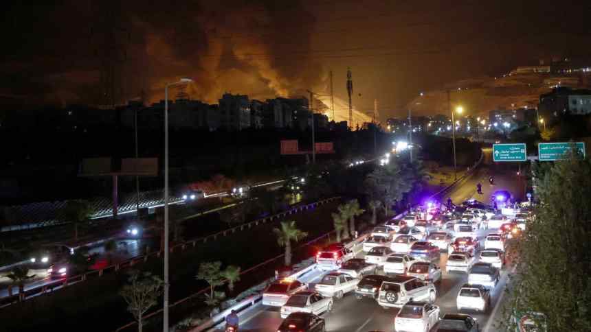 Tehran chokes in gridlock and dread ⁦<a href="/FT/">Financial Times</a>⁩  ftedit.ft.com/Ju3k/8y738djc