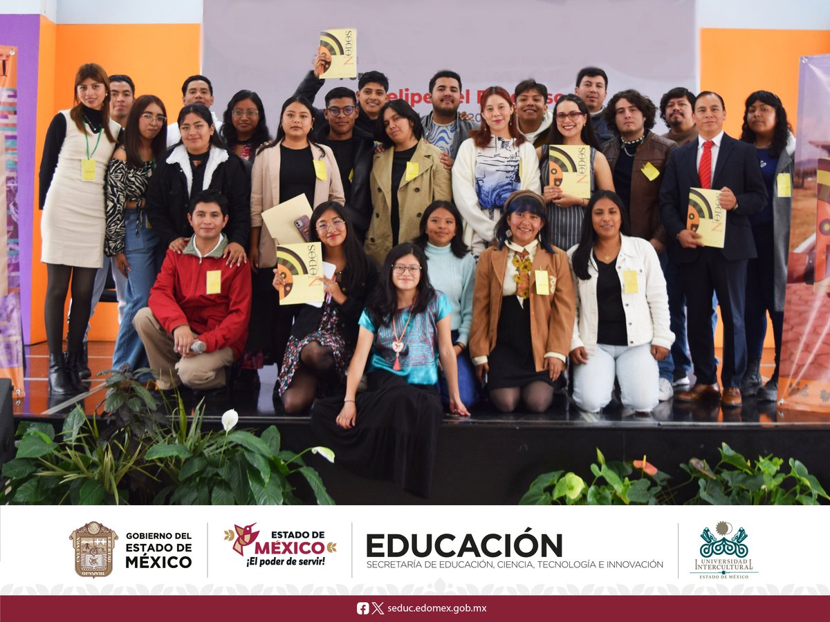 UIEMOficial's tweet image. Estudiantes de la Licenciatura en #ComunicaciónIntercultural de la 𝐄𝐝𝐢𝐭𝐨𝐫𝐢𝐚𝐥 𝐙𝐚𝐤ï presentaron con orgullo la 𝙍𝙚𝙫𝙞𝙨𝙩𝙖 𝙉𝙤𝙙𝙤𝙨, un proyecto que no solo informa, sino que revive, revela y resignifica.

#SomosUIEM 📷
#OrgulloUIEM 📷