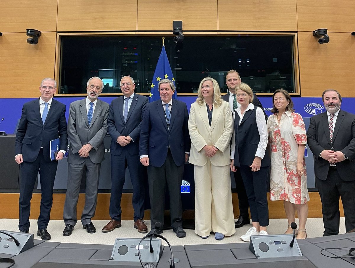 Isabelle Le Callennec (@ilecallennec) on Twitter photo 1er échange constructif de la commission PECH <a href="/EPPGroup/">EPP Group</a> <a href="/Europarl_EN/">European Parliament</a> post #UNOC2025 sur la mise en œuvre concrète du Pacte des #Océans avec <a href="/CostasKadis/">Costas Kadis</a> <a href="/EU_Commission/">European Commission</a> 🐟🇪🇺 1er échange constructif de la commission PECH <a href="/EPPGroup/">EPP Group</a> <a href="/Europarl_EN/">European Parliament</a> post #UNOC2025 sur la mise en œuvre concrète du Pacte des #Océans avec <a href="/CostasKadis/">Costas Kadis</a> <a href="/EU_Commission/">European Commission</a> 🐟🇪🇺