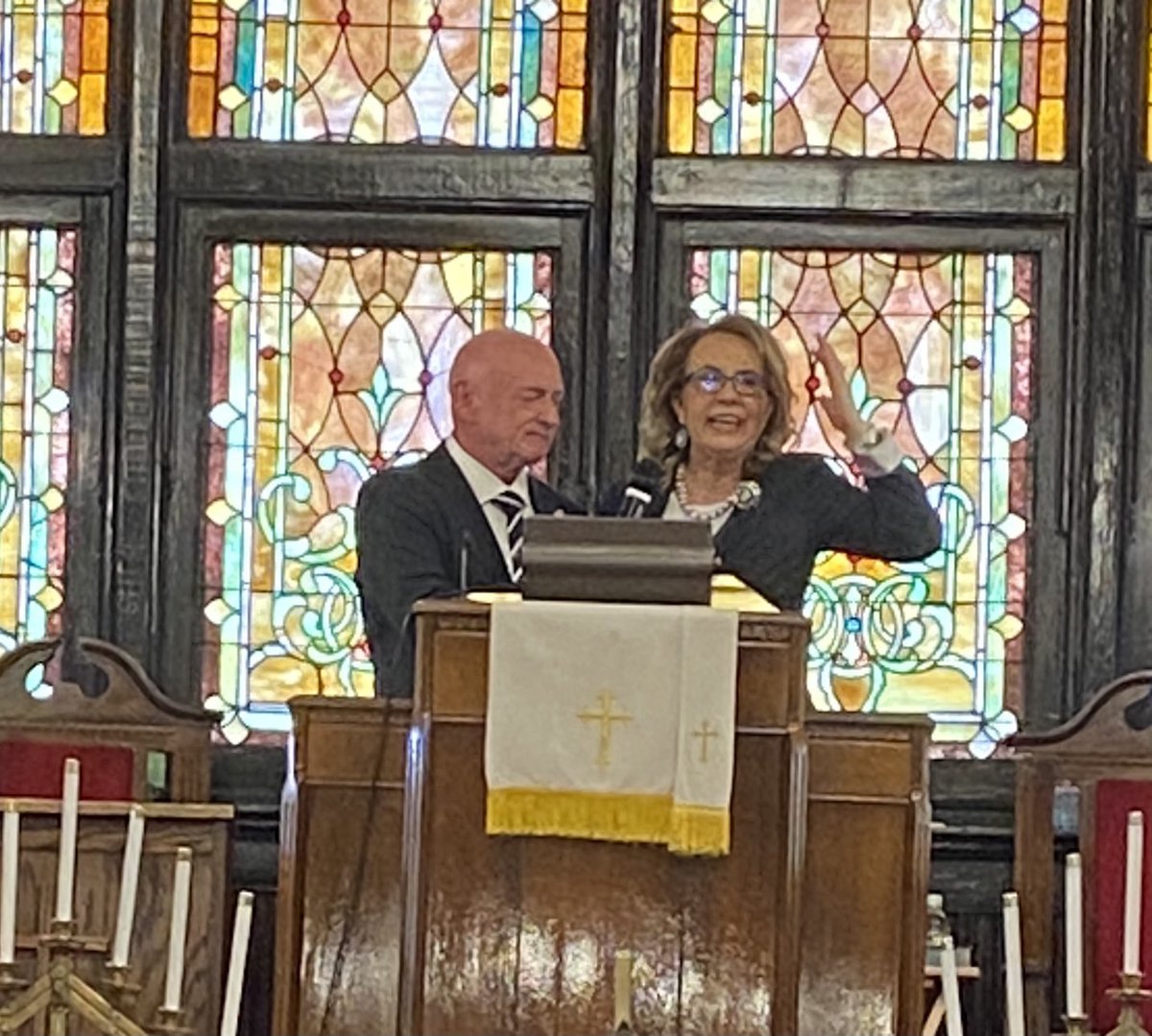Kevin Sack (@kevindsack) on Twitter photo What a moving 10th anniversary of the tragedy at Mother Emanuel, featuring the voices of survivors: Rabbi Jeffrey Myers of Pittsburgh’s Tree of Life, <a href="/csingleton__2/">Chris Singleton</a> , <a href="/RisherRev/">Rev Sharon Risher</a>, and the remarkable <a href="/GabbyGiffords/">Gabrielle Giffords</a>. What a moving 10th anniversary of the tragedy at Mother Emanuel, featuring the voices of survivors: Rabbi Jeffrey Myers of Pittsburgh’s Tree of Life, <a href="/csingleton__2/">Chris Singleton</a> , <a href="/RisherRev/">Rev Sharon Risher</a>, and the remarkable <a href="/GabbyGiffords/">Gabrielle Giffords</a>.
