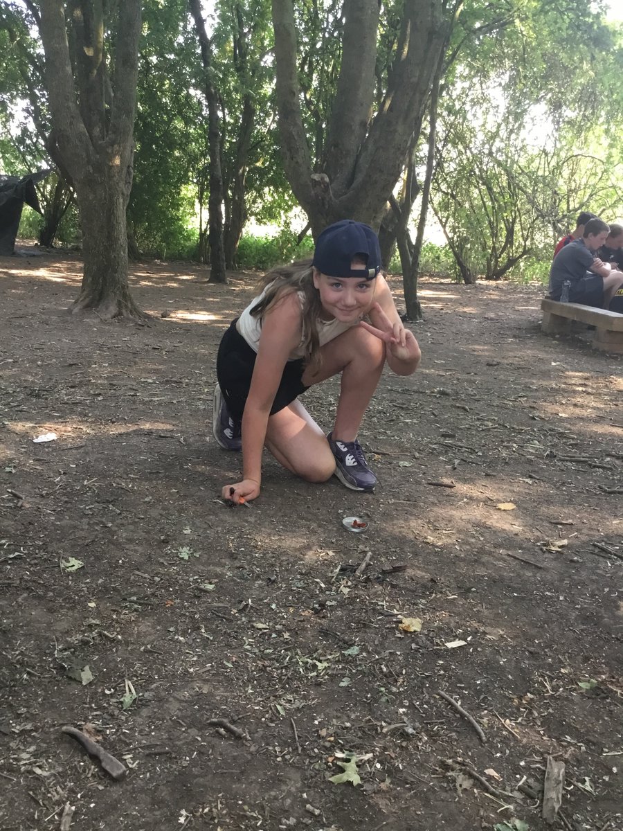BWGjmi's tweet photo. Both groups ended the day learning survival skills. Our evening activity will be laser tag. https://t.co/Givi1f55r3