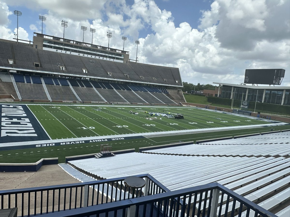 Kory ⚜️ (@kojessie) on Twitter photo Get out the locker room and hit the sidelines. Get in the game coach. Dr. Rachel Alex said this two years ago to us and <a href="/PrincipalKafele/">Principal Kafele</a> reinforced that message again today <a href="/Leaderpartners/">Leadership Partners</a> Get out the locker room and hit the sidelines. Get in the game coach. Dr. Rachel Alex said this two years ago to us and <a href="/PrincipalKafele/">Principal Kafele</a> reinforced that message again today <a href="/Leaderpartners/">Leadership Partners</a>