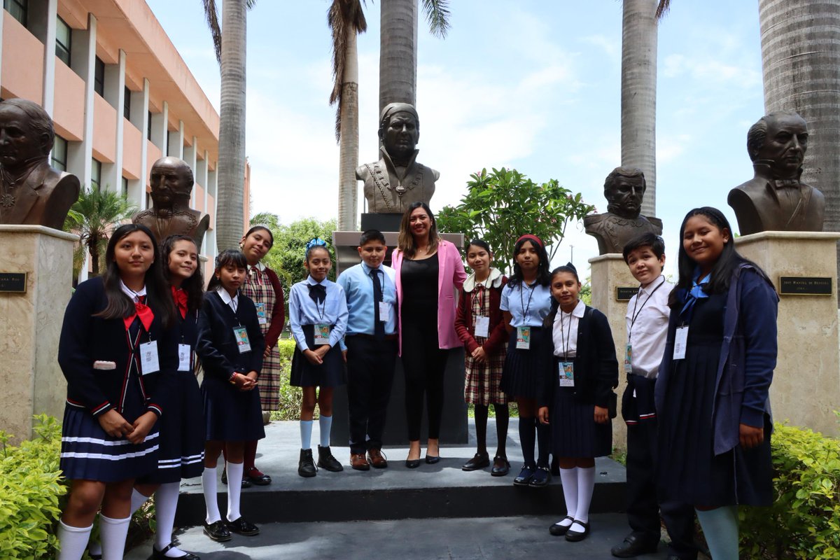 Dip Deyanira Uribe recibió a las y los integrantes del Cabildo Infantil 2025 del municipio de Tixtla, quienes realizaron un recorrido por las instalaciones del Congreso del Estado, donde pudieron conocer las funciones legislativas y administrativas que aquí se desempeñan.